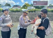 Liburan Aman dan Tertib, Polantas Polda Riau Sapa Wisatawan di Pekanbaru