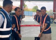 Tangis Keluarga Sambut Kepulangan Jenazah Iboy dan Yudi Korban Helikopter Maut