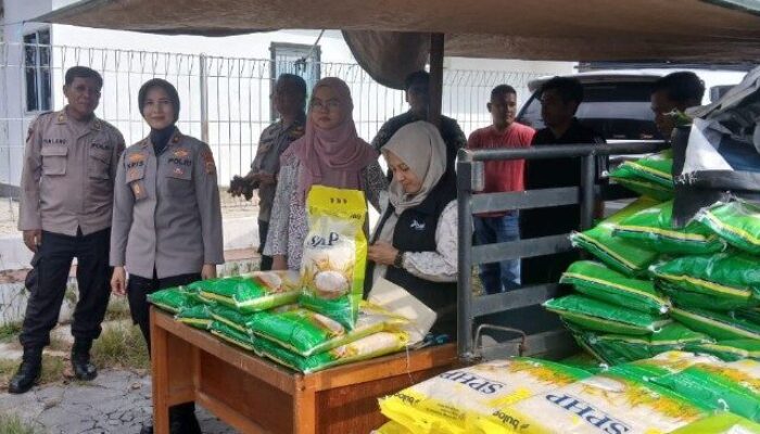 Polresta Pekanbaru Gelar Gerakan Pangan Murah di Senapelan