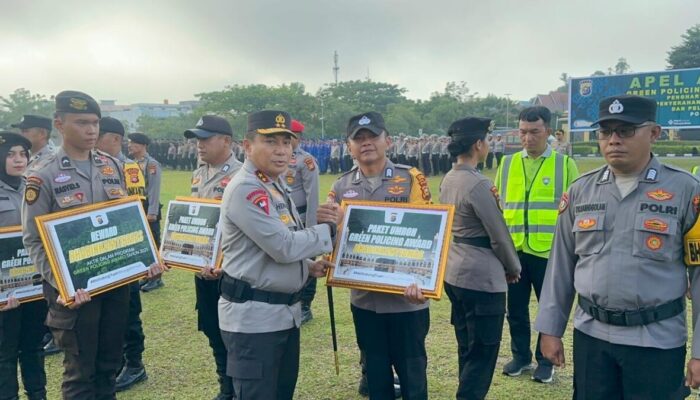 Kapolda Riau Pimpin Apel Apresiasi Green Policing Award 2025