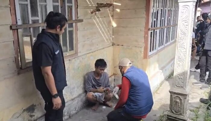 BNNP Riau Amankan 14 Orang dalam Razia Kampung Narkoba di Pangeran Hidayat