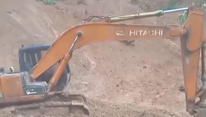 Diduga Akibat Menjadi Tempat Aktivitas Galian C, Lahan HPT di INHU Longsor