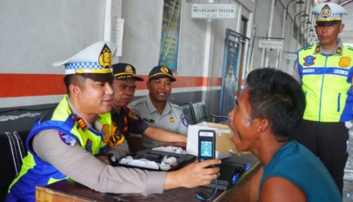 Operasi Keselamatan LK 2026, Satlantas Polres Rohil Lakukan Tes Alkohol dan Ramp Check di Jalinsum