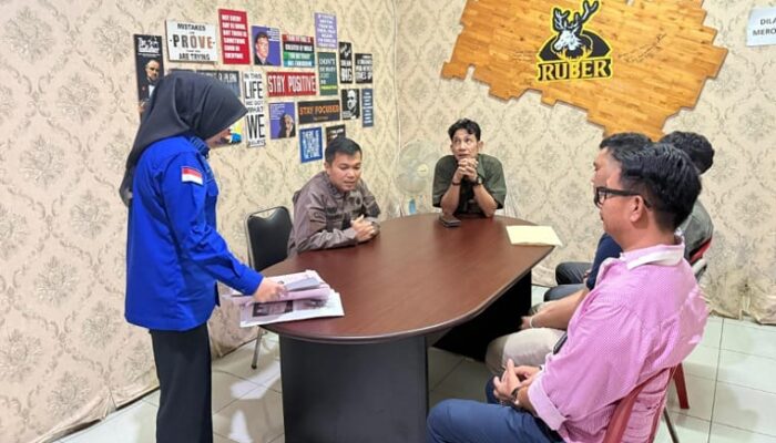 38 Stempel Disita, Ajudan Sekretaris DPRD Pekanbaru Resmi Dilimpahkan ke JPU