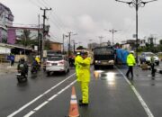 Truk Tangki BBM Terguling di Flyover Sudirman Pekanbaru, Polisi: Kecelakaan Tunggal