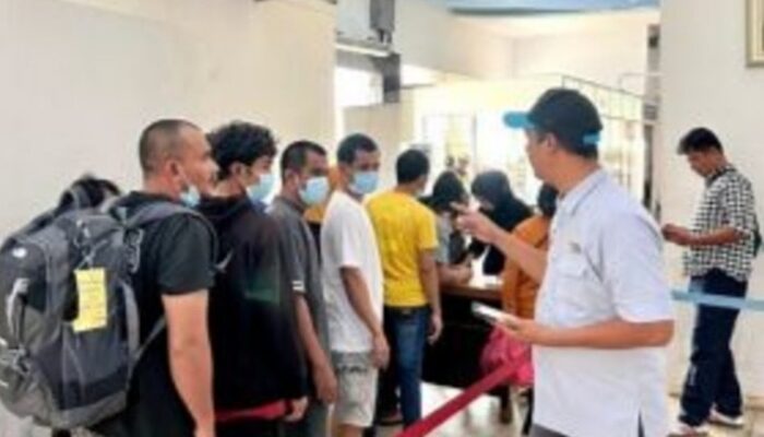 32 PMI Dideportasi dari Malaysia Tiba di Dumai, Jalani Pemeriksaan dan Masa Transit