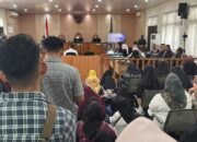 Sidang Abdul Wahid Diwarnai Isu Ancaman hingga Cium Tangan