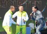 Naik Panggung Bareng Charly, Kapolda-Pangdam Meriahkan Riau Bhayangkara Run 2026
