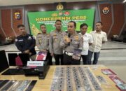 Hampir 500 SIM Palsu Beredar di Riau, 8 Tersangka Diamankan