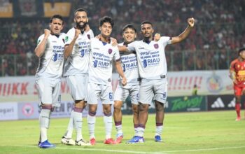Semen Padang FC Keok 0-1, Dimas Wicaksono Jadi Mimpi Buruk Kabau Sirah
