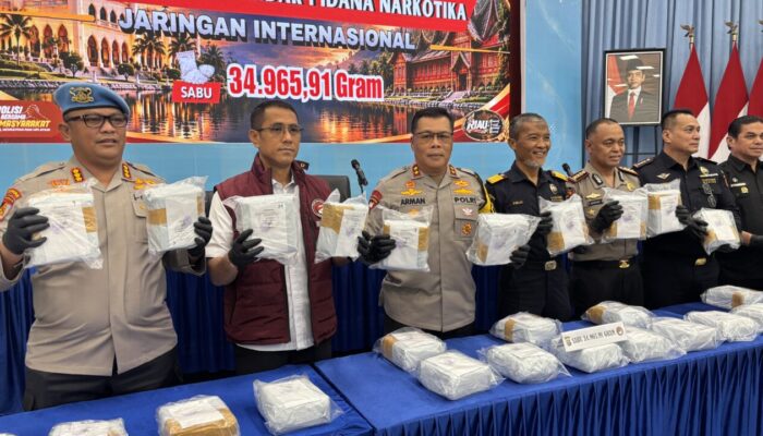 Polda Riau Gagalkan Penyelundupan 35 Kg Sabu Jaringan Internasional, Lima Tersangka Ditangkap